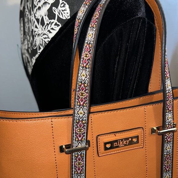 Nichole Lee by Variedades Cristina Large Nikky Shoulder Bag - Picture 9 of 11